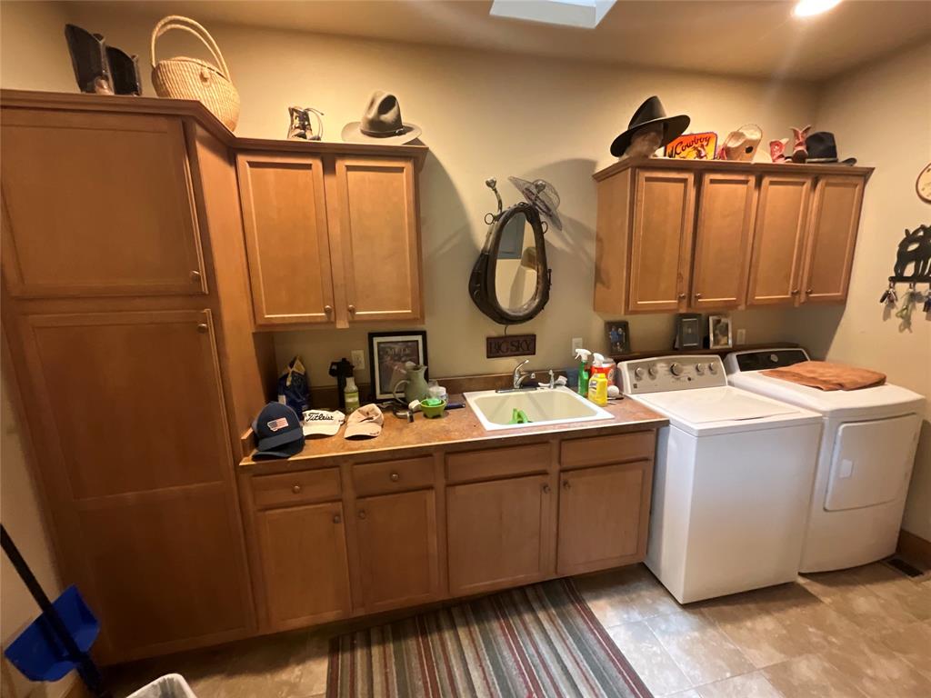 Polson, Montana, 59860, United States, 3 Bedrooms Bedrooms, ,1 BathroomBathrooms,Residential,For Sale,1974764