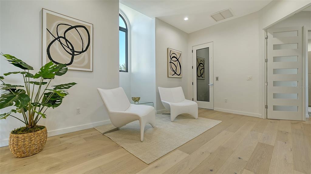 Sarasota, Florida, 34239, United States, 4 Bedrooms Bedrooms, ,7 BathroomsBathrooms,Residential,For Sale,1759750