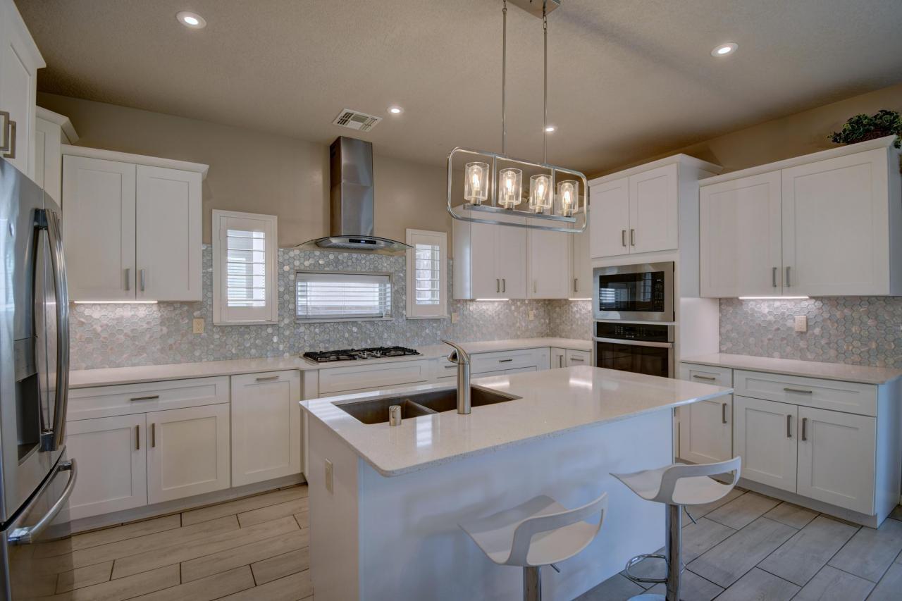 8612 LUNA VITA Court NE, Albuquerque, New Mexico, 87113, United States, 5 Bedrooms Bedrooms, ,3 BathroomsBathrooms,Residential,For Sale,8612 LUNA VITA Court NE,1616407