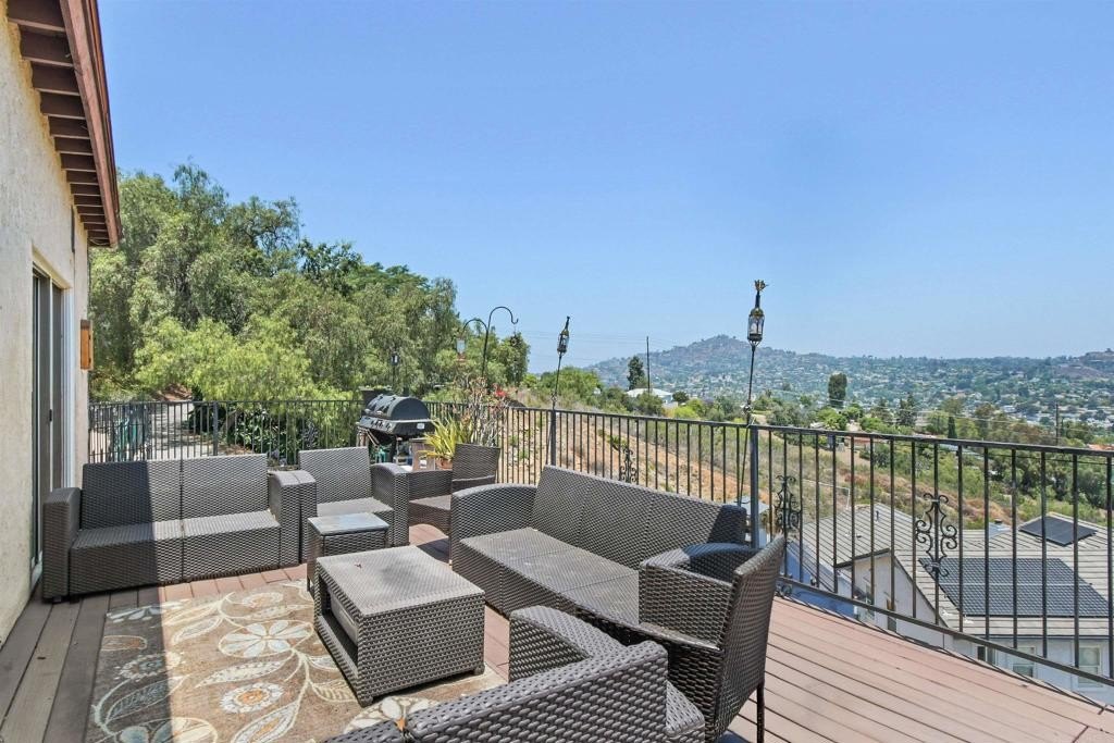 Spring Valley, California, 91977, United States, 2 Bedrooms Bedrooms, ,1 BathroomBathrooms,Residential,For Sale,1877112