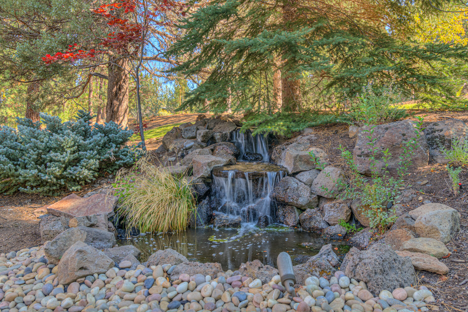 Bend, Oregon, 97703, United States, 4 Bedrooms Bedrooms, ,5 BathroomsBathrooms,Residential,For Sale,1979123