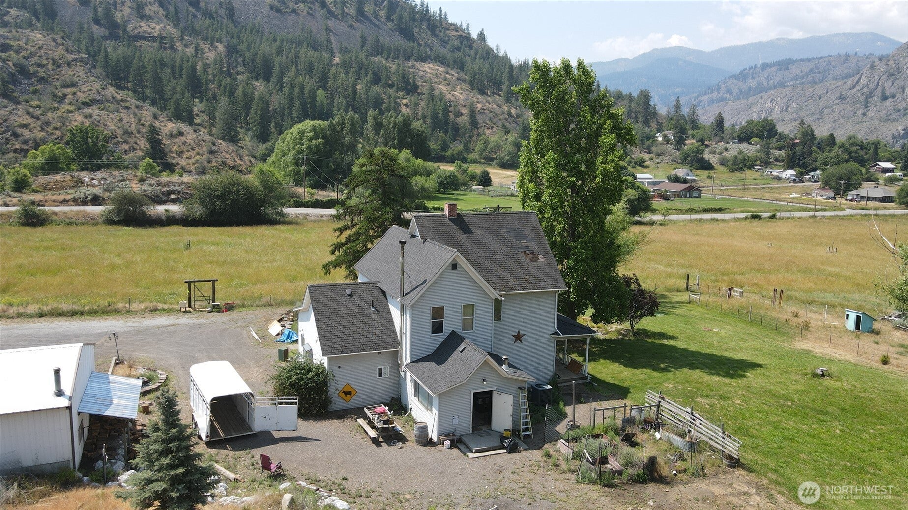 Loomis, Washington, 98827, United States, 4 Bedrooms Bedrooms, ,1 BathroomBathrooms,Residential,For Sale,2002201