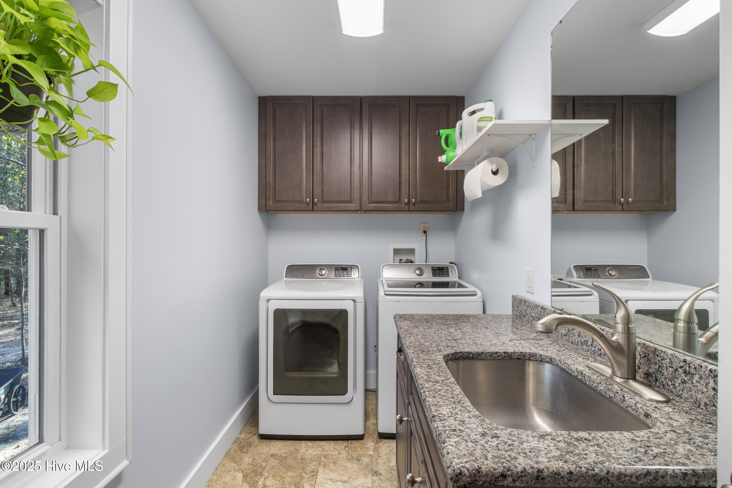 Wilmington, North Carolina, 28411, United States, 3 Bedrooms Bedrooms, ,3 BathroomsBathrooms,Residential,For Sale,1877023