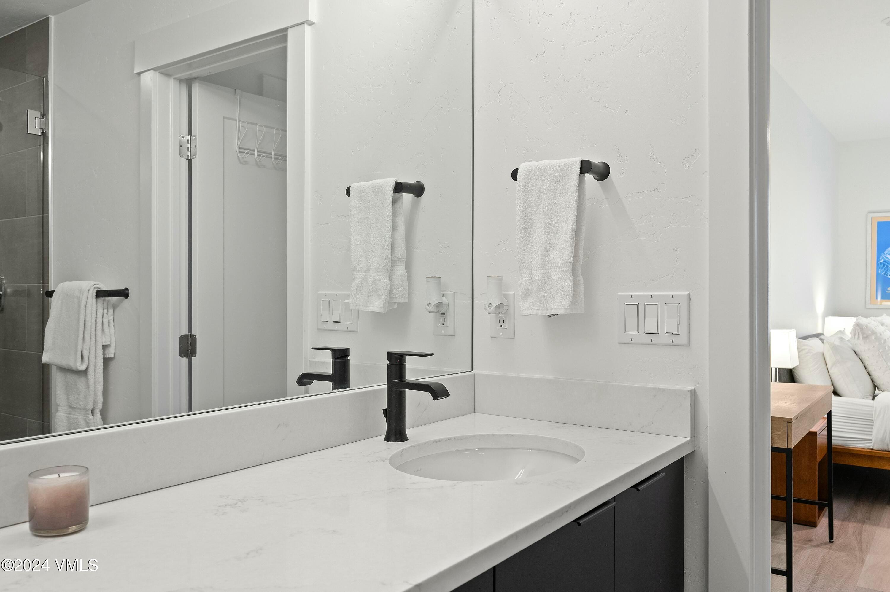 Silverthorne, Colorado, 80498, United States, 2 Bedrooms Bedrooms, ,2 BathroomsBathrooms,Residential,For Sale,1804638