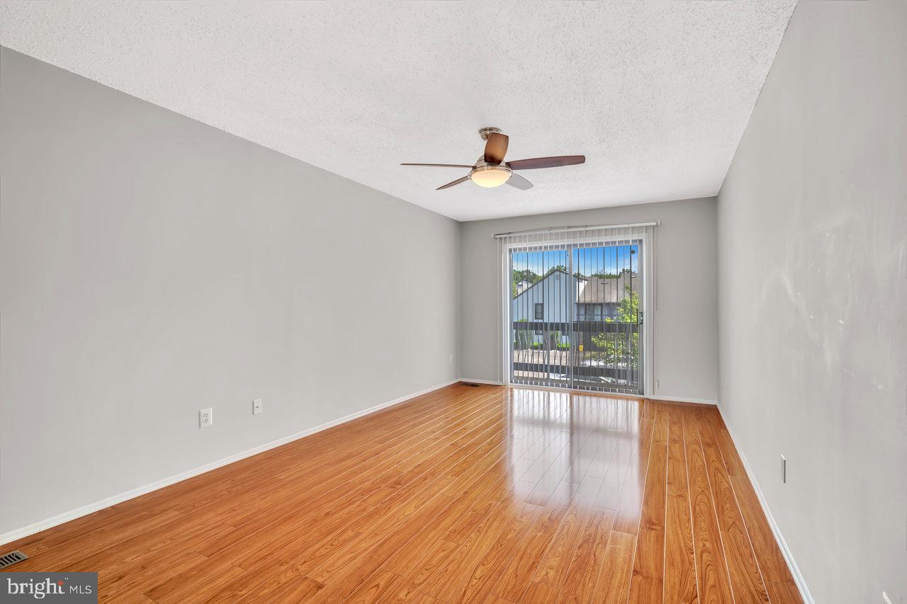 Monmouth Junction, New Jersey, 08852, United States, 2 Bedrooms Bedrooms, ,3 BathroomsBathrooms,Residential,For Sale,1955915