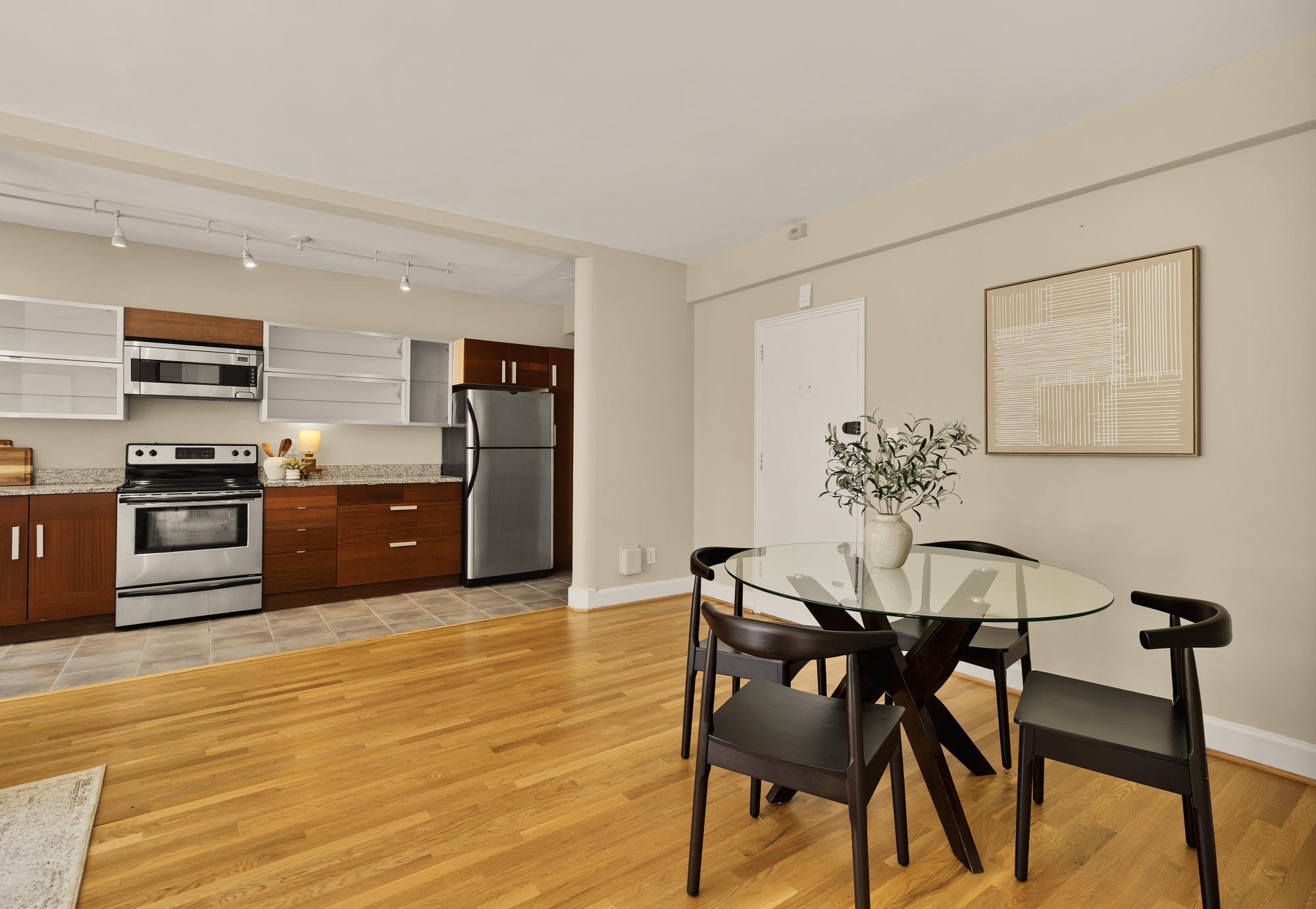  3901 Cathedral Avenue NW, Washington, DC, 20016 - 物件實景