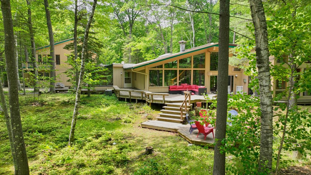 Manitowish Waters, Wisconsin, 54545, United States, 4 Bedrooms Bedrooms, ,3 BathroomsBathrooms,Residential,For Sale,1974750