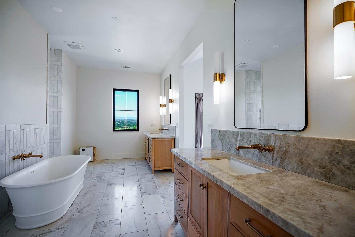 Burson, California, 95225, United States, 4 Bedrooms Bedrooms, ,4 BathroomsBathrooms,Residential,For Sale,2040271