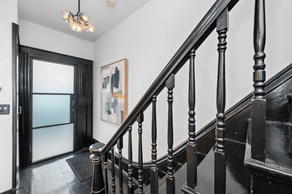 Boston, Massachusetts, 02127, United States, 2 Bedrooms Bedrooms, ,2 BathroomsBathrooms,Residential,For Sale,1988165