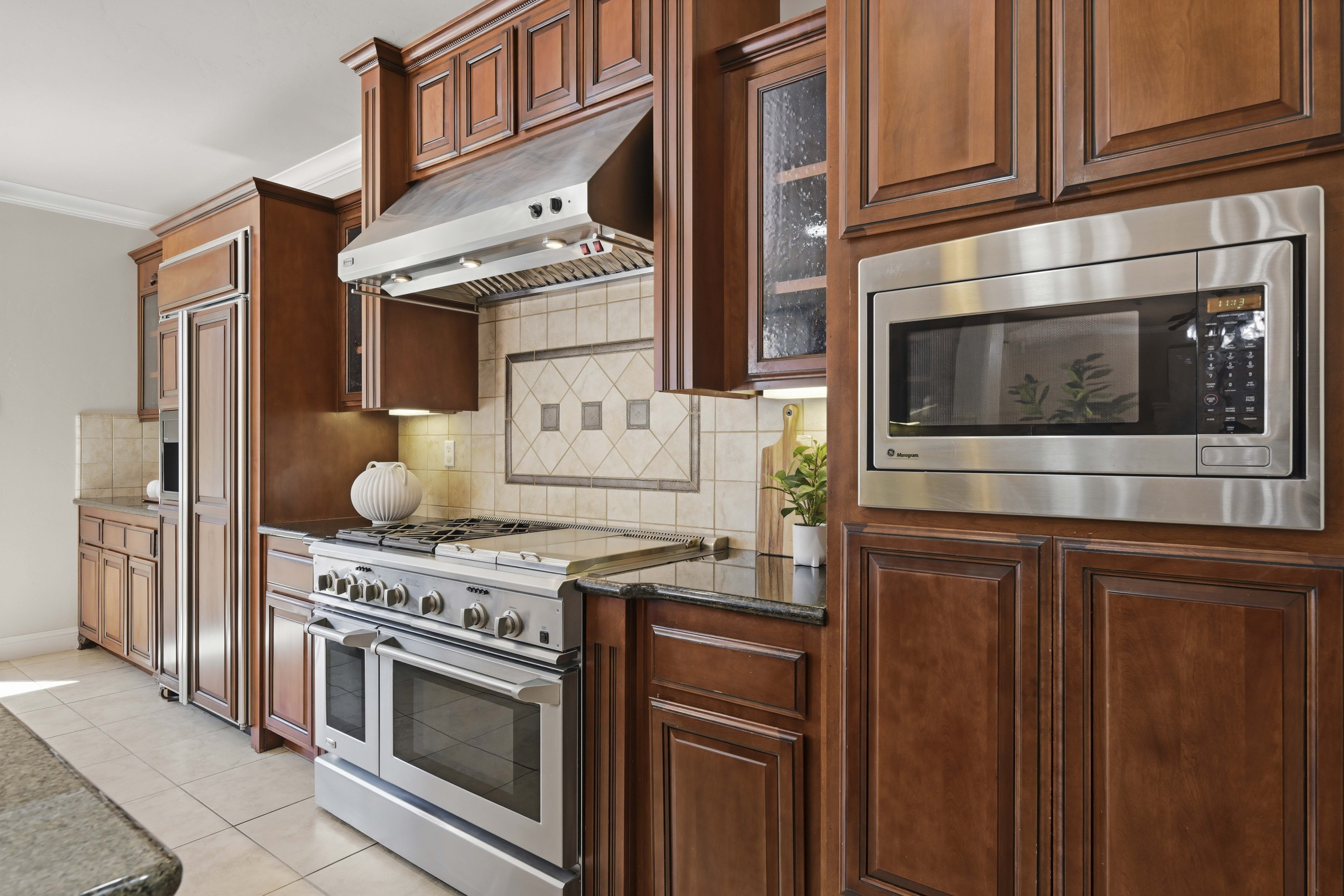  8587 Indianwood Lane, Roseville, CA 95747 - 物件實景