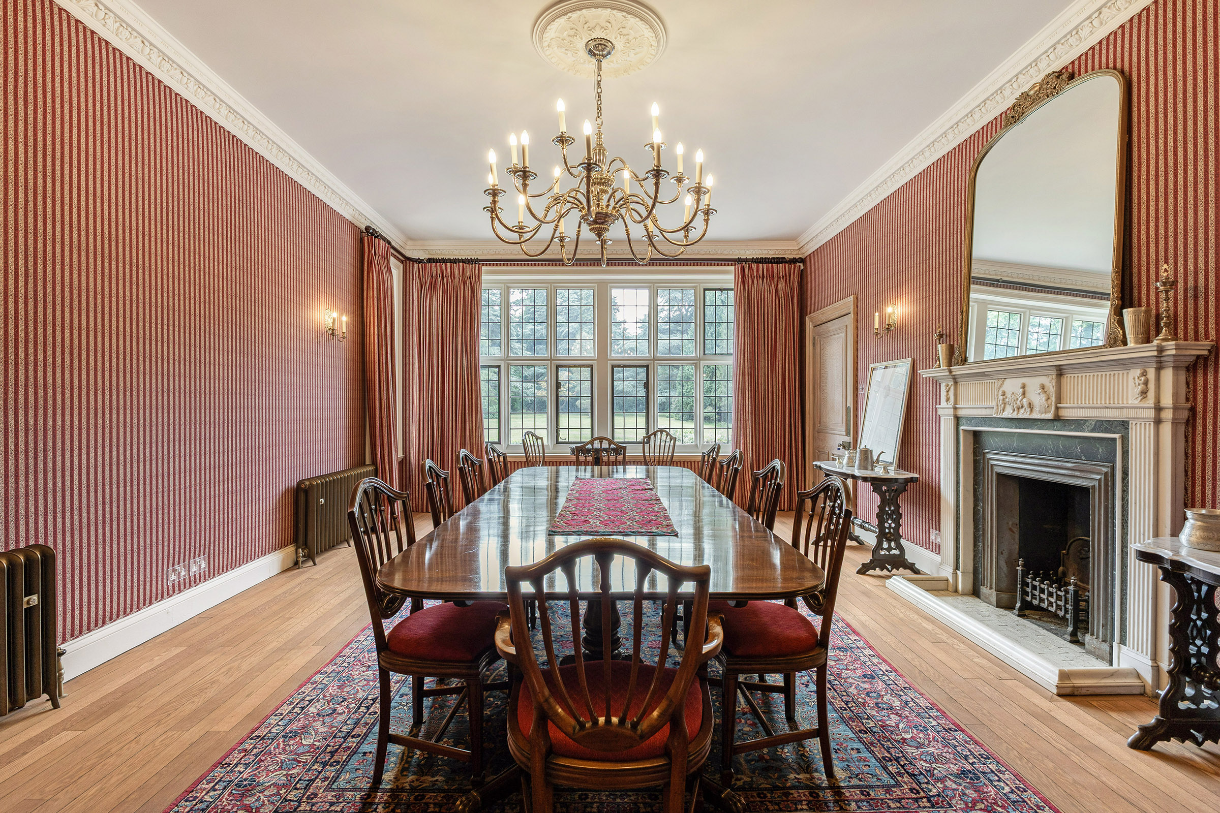  A Grand Manor House Set Within 11.5 Acres on the Edge of Sunningdale Heath7 - 物件實景
