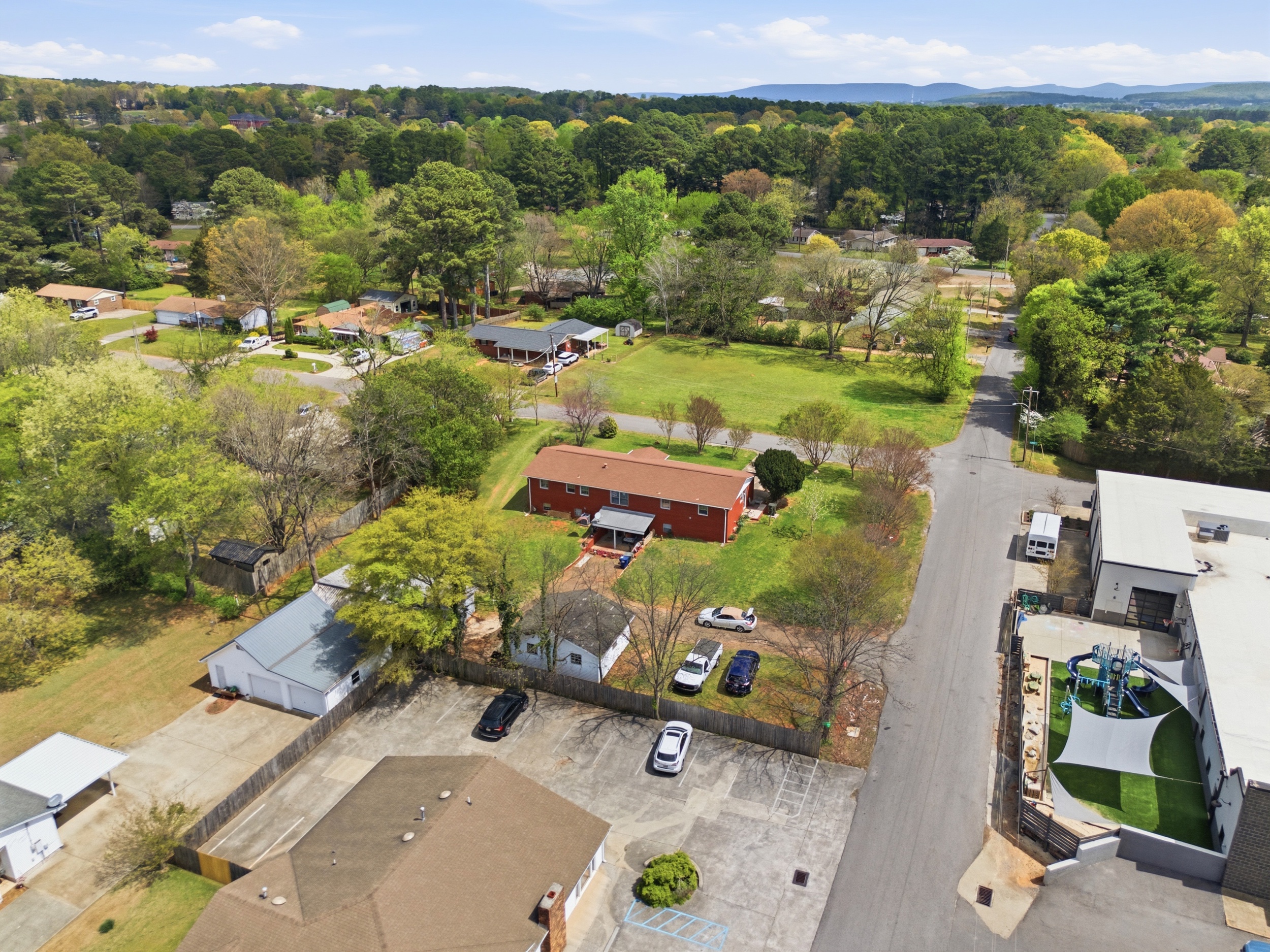  601 Walton Drive - 物件實景