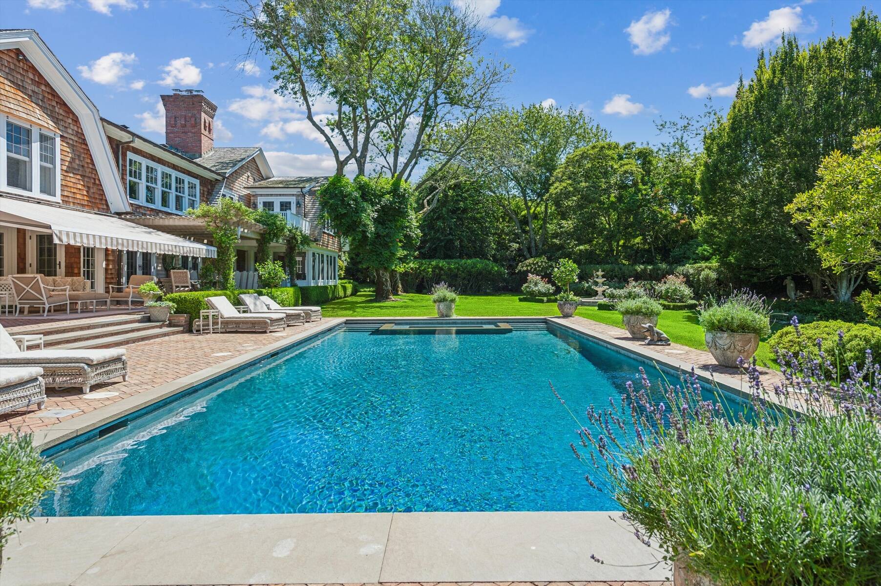  Timeless Southampton Estate with Tennis, Pool & Guest House - 物件實景