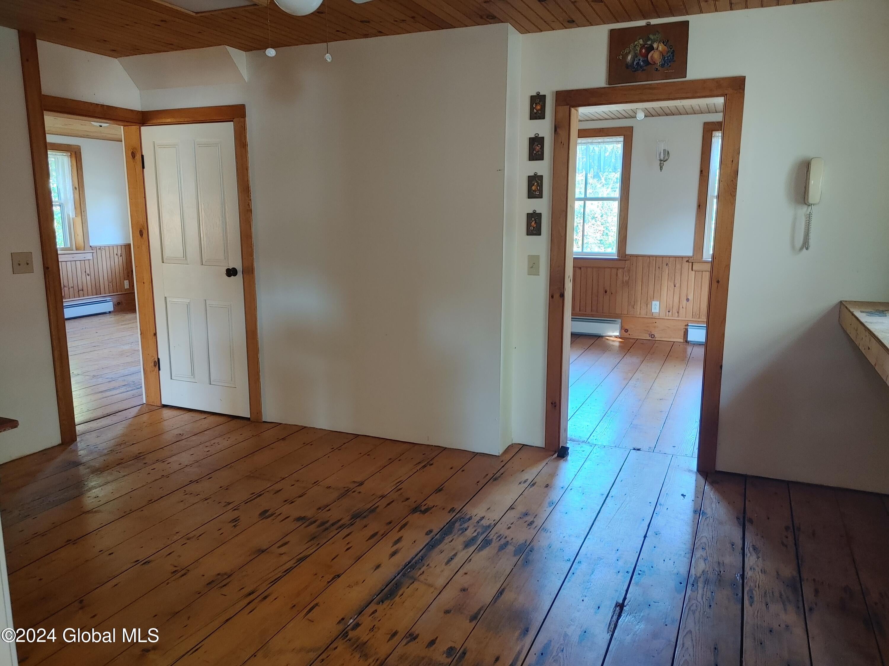 Putnam Station, New York, 12861, United States, 2 Bedrooms Bedrooms, ,2 BathroomsBathrooms,Residential,For Sale,1978709