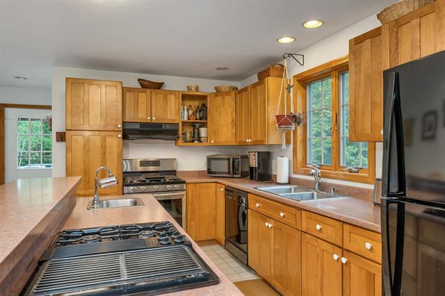 Epsom, New Hampshire, 03234, United States, 2 Bedrooms Bedrooms, ,1 BathroomBathrooms,Residential,For Sale,1861346