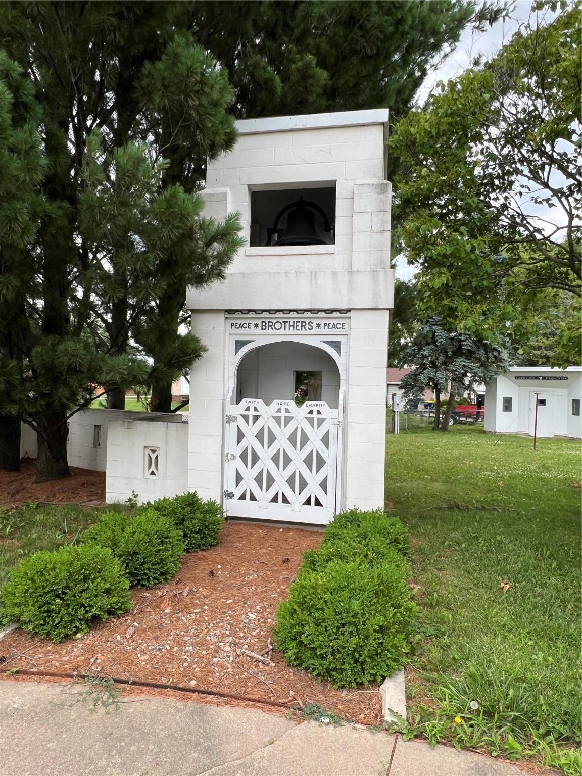 Pella, Iowa, 50219, United States, 3 Bedrooms Bedrooms, ,4 BathroomsBathrooms,Residential,For Sale,1879100