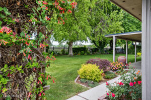 Yakima, Washington, 98903, United States, 3 Bedrooms Bedrooms, ,3 BathroomsBathrooms,Residential,For Sale,1846825