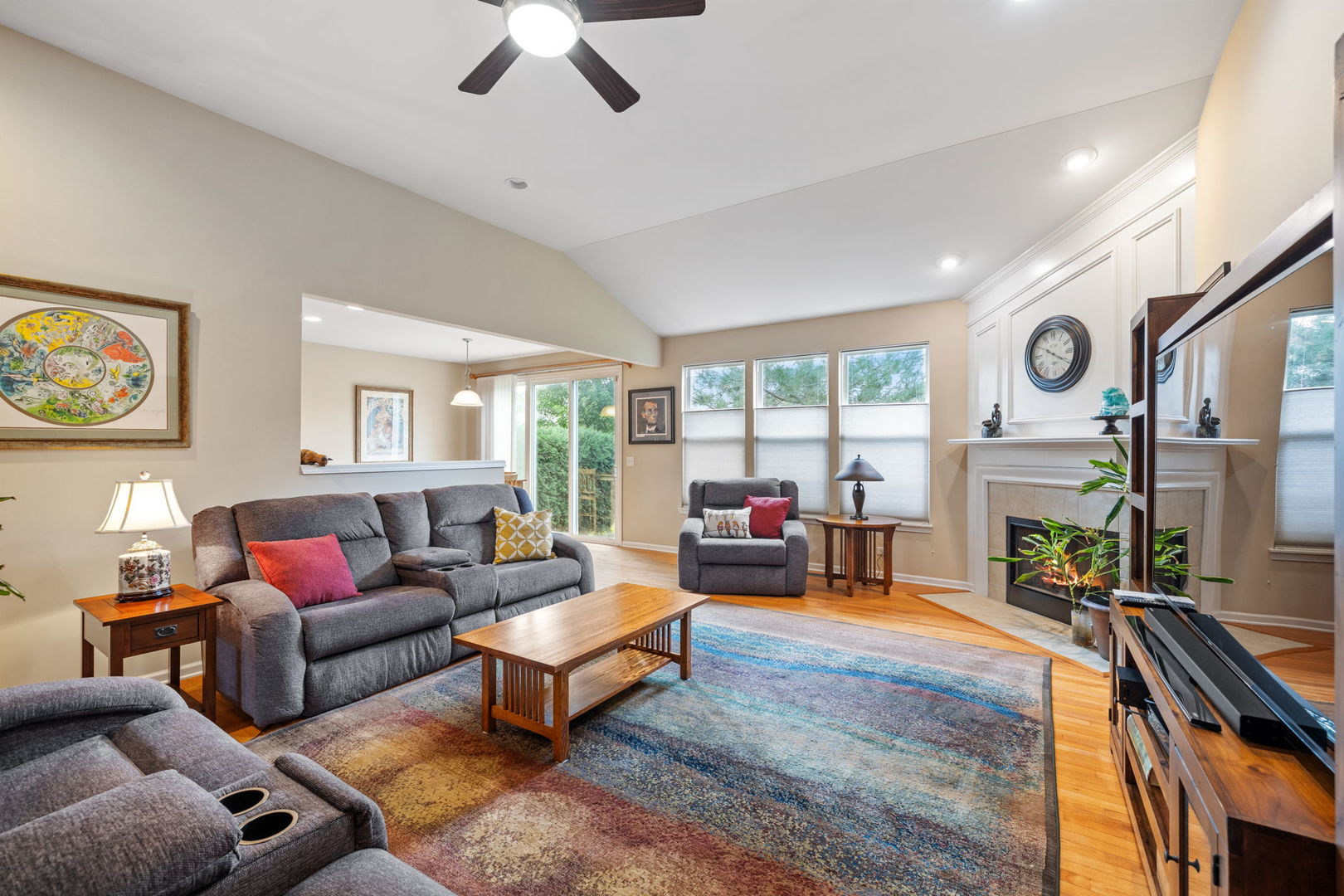 Orland Park, Illinois, 60462, United States, 2 Bedrooms Bedrooms, ,2 BathroomsBathrooms,Residential,For Sale,1941007