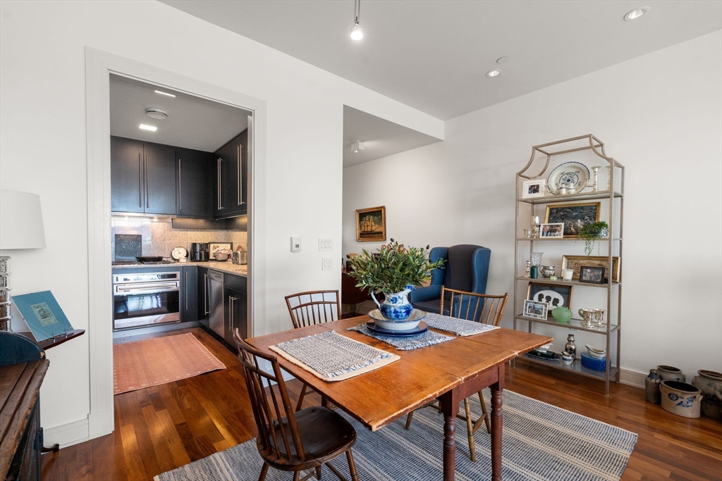 Boston, Massachusetts, 02210, United States, 2 Bedrooms Bedrooms, ,3 BathroomsBathrooms,Residential,For Sale,1770801