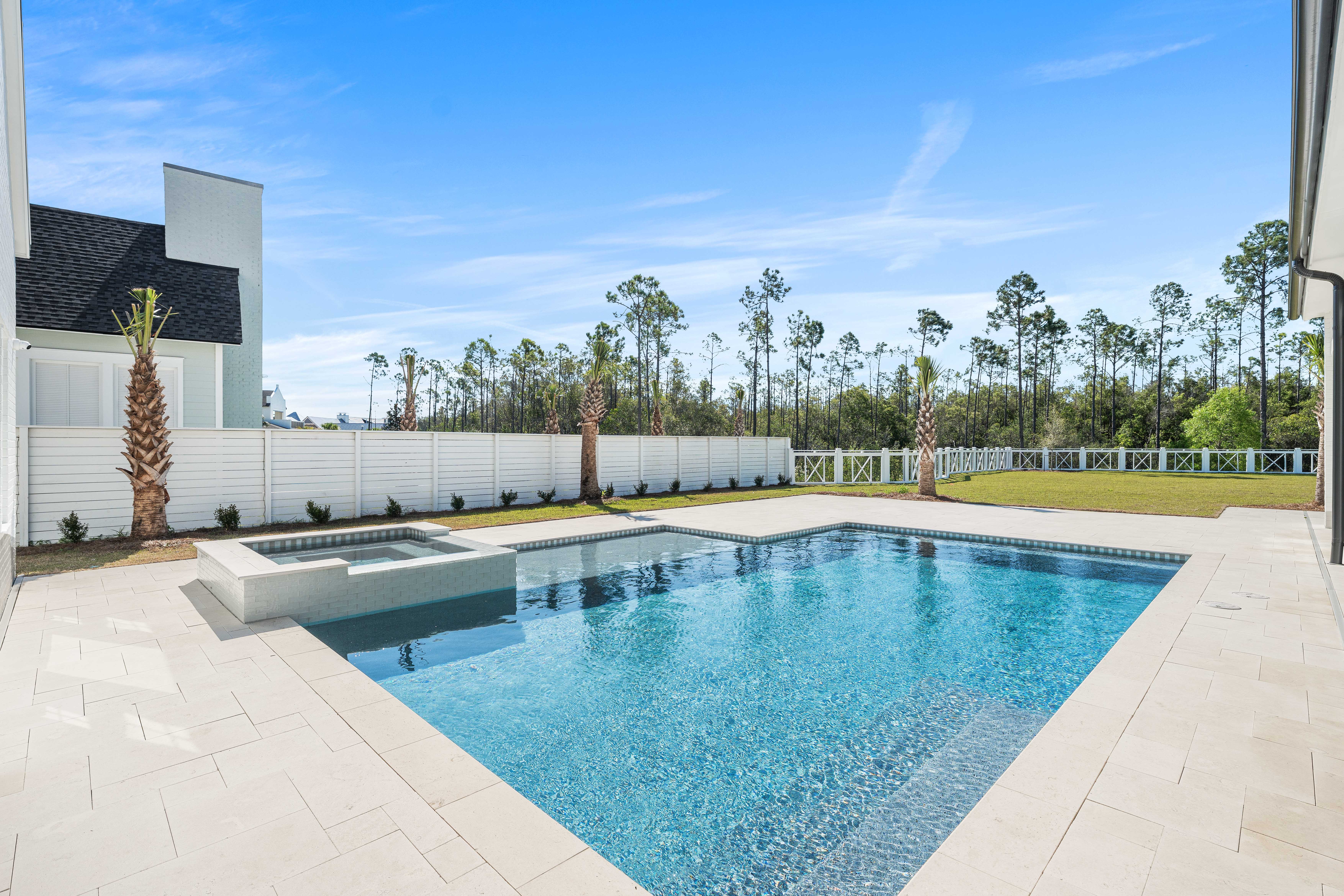  Magnificent Half-Acre Estate With Outdoor Oasis and Casita - 物件實景