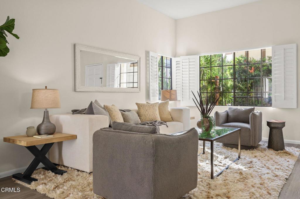 Pasadena, California, 91101, United States, 2 Bedrooms Bedrooms, ,2 BathroomsBathrooms,Residential,For Sale,1989436