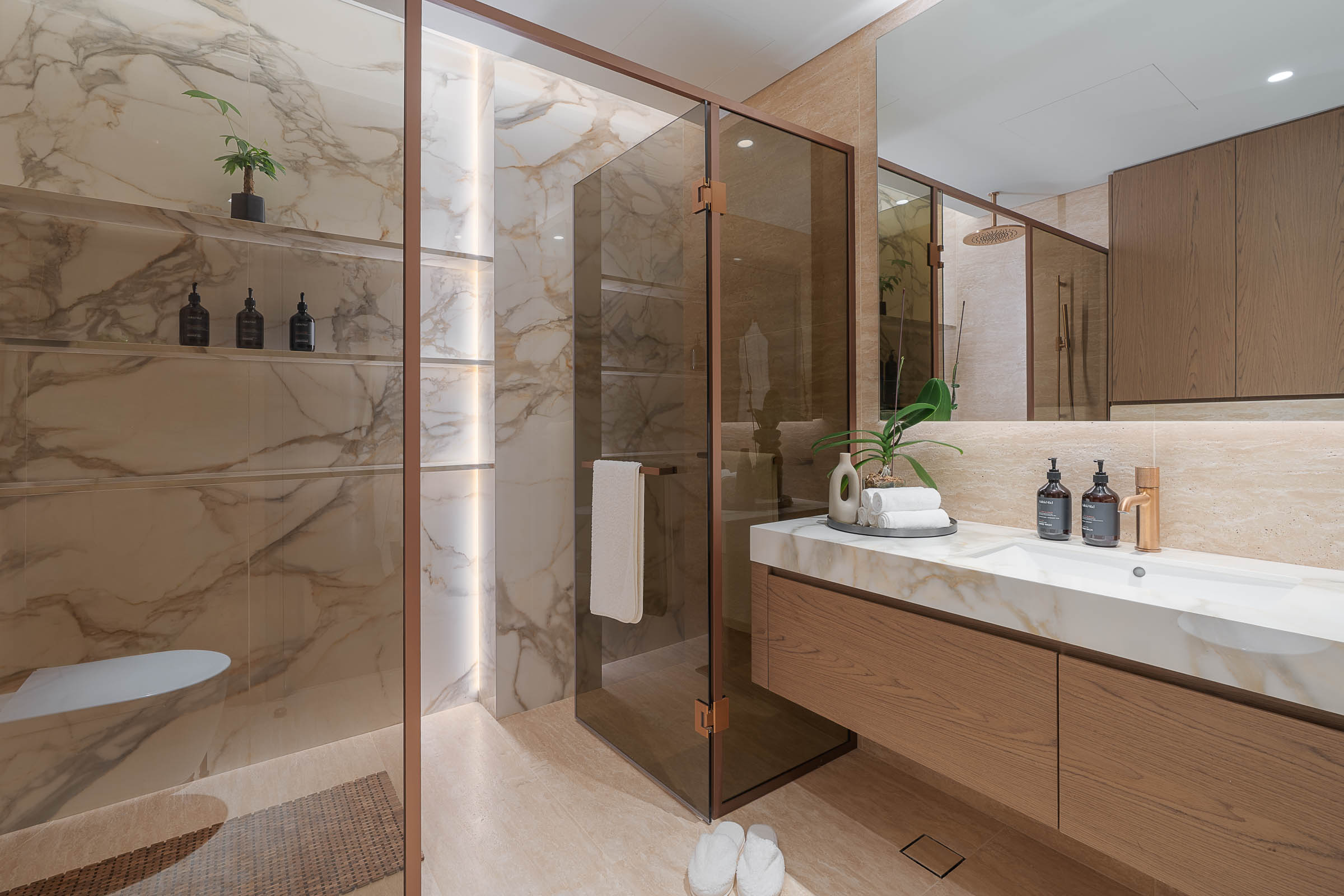  Brand-New Half-Floor Penthouse at Serenia Living - 物件實景