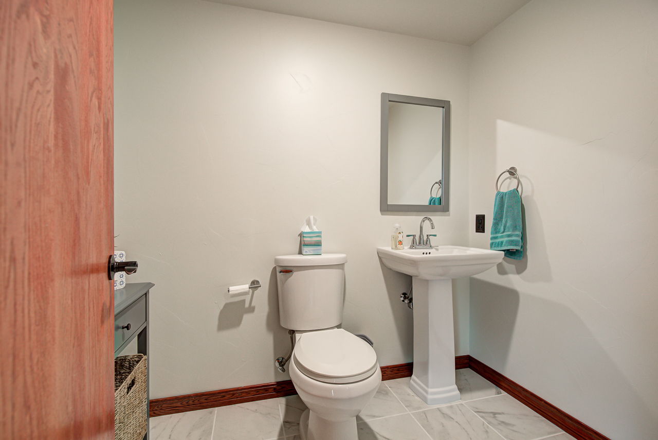 Enid, Oklahoma, 73703, United States, 4 Bedrooms Bedrooms, ,3 BathroomsBathrooms,Residential,For Sale,1810033