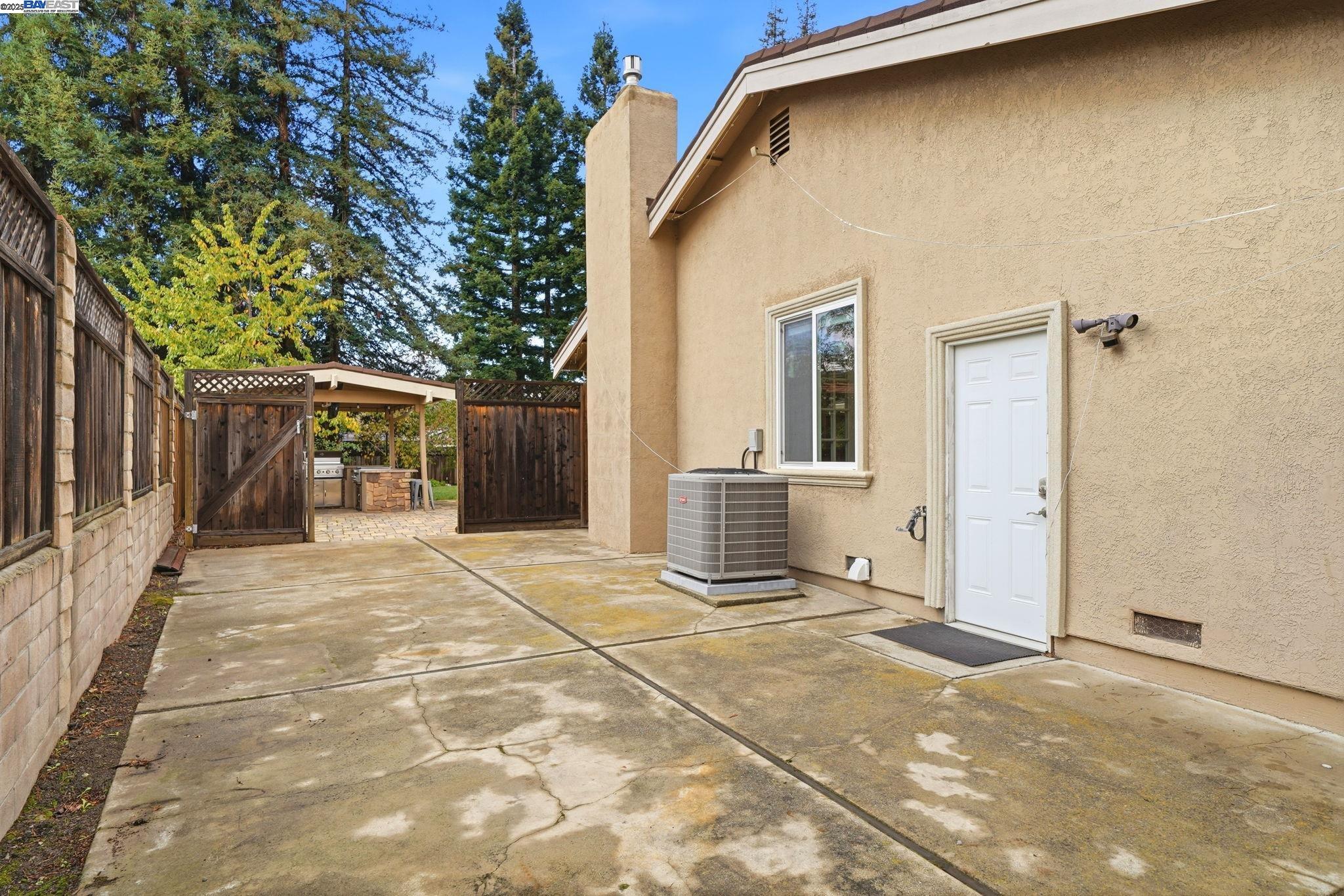 Danville, California, 94526, United States, 4 Bedrooms Bedrooms, ,3 BathroomsBathrooms,Residential,For Sale,1992815