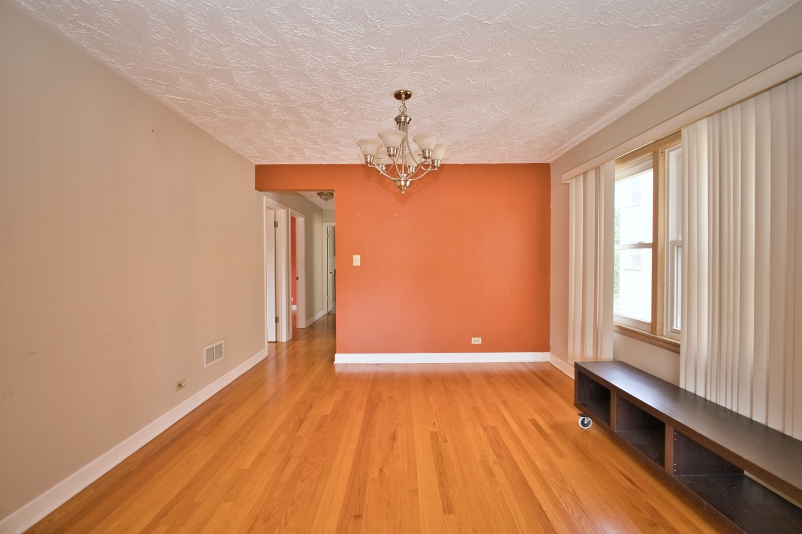 Lincolnwood, Illinois, 60712, United States, 8 Bedrooms Bedrooms, ,Residential,For Sale,1984264