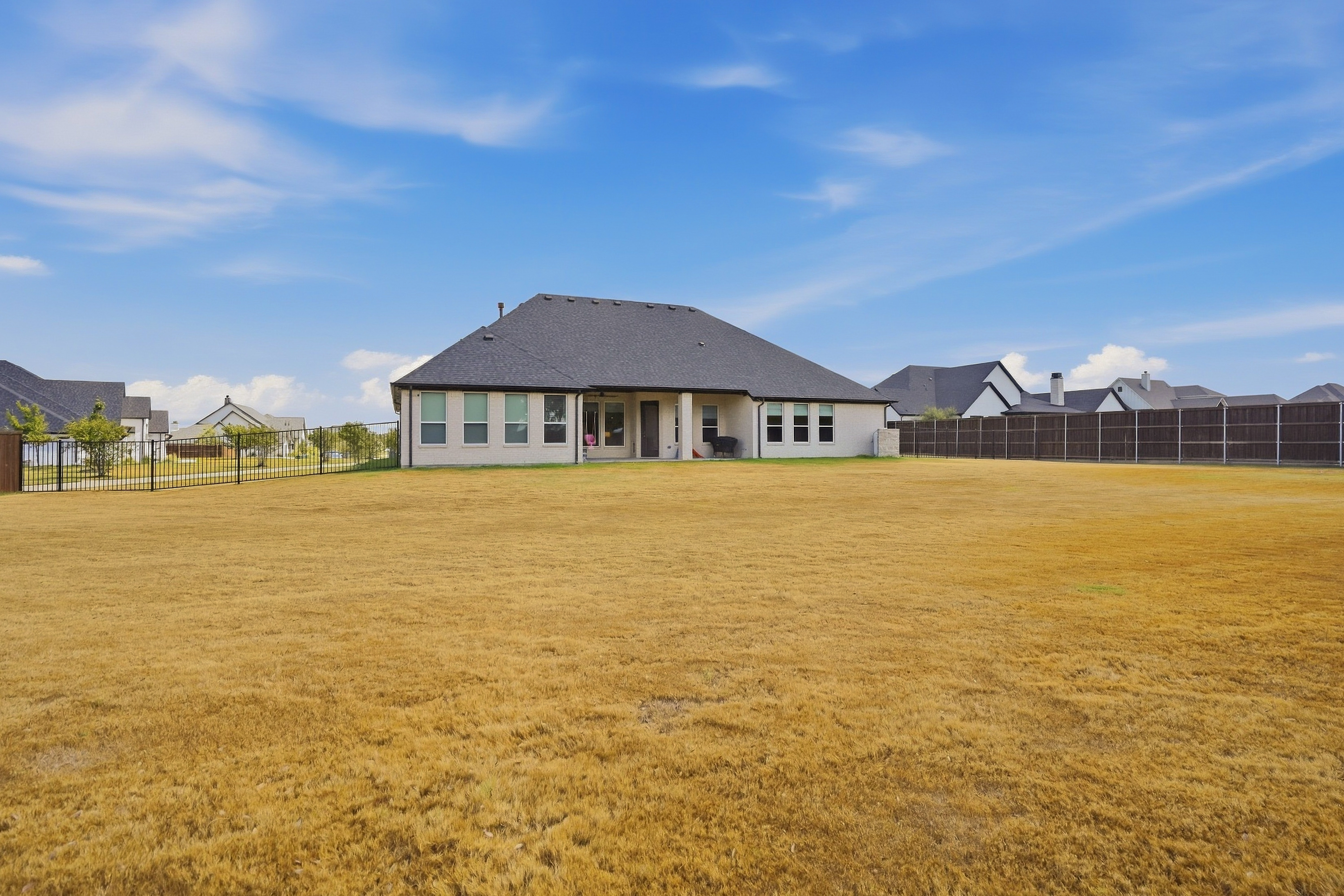  Light Filled Luxury in Panther Creek Estates - 物件實景