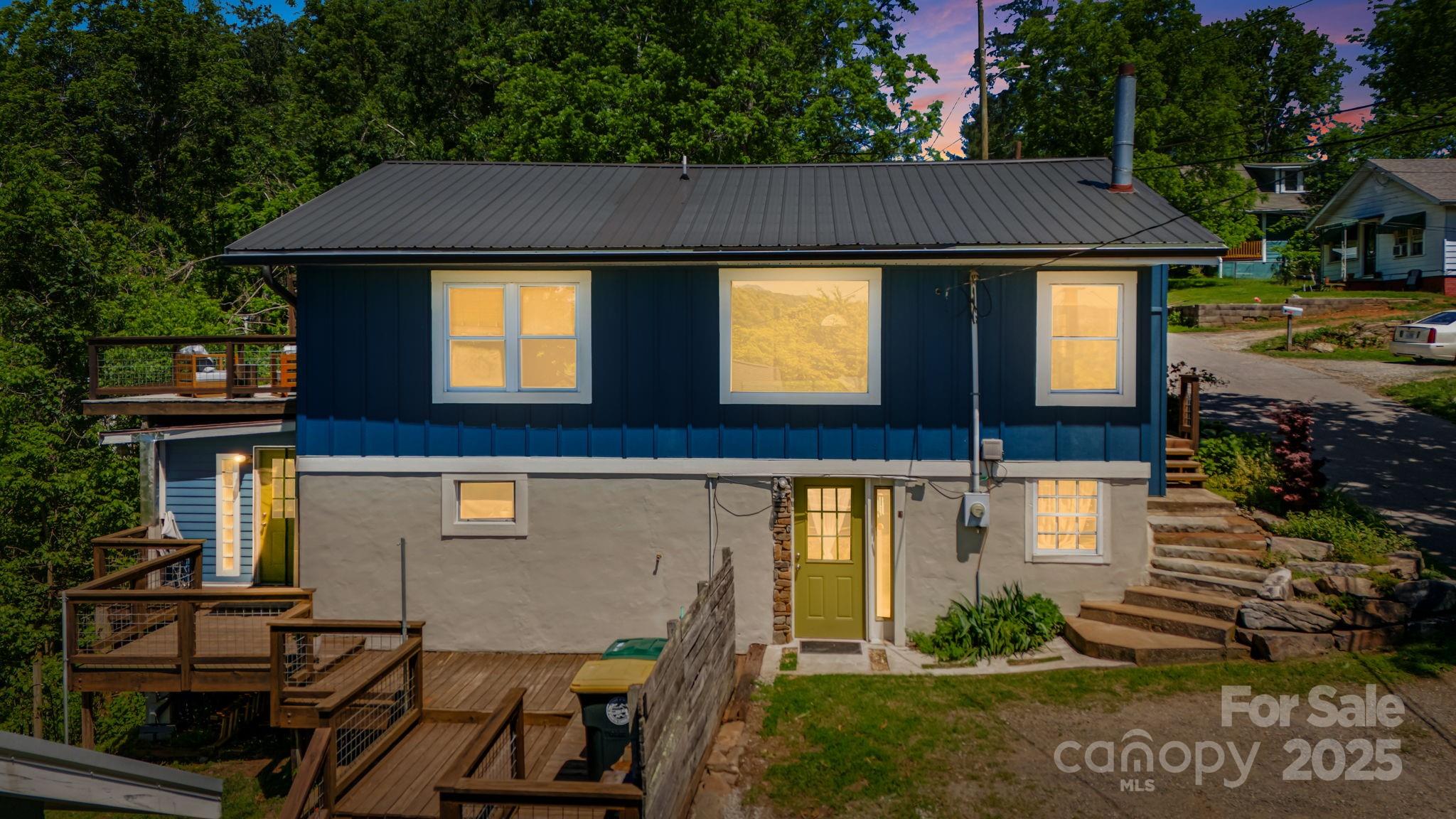 Asheville, North Carolina, 28804, United States, 4 Bedrooms Bedrooms, ,2 BathroomsBathrooms,Residential,For Sale,1944815