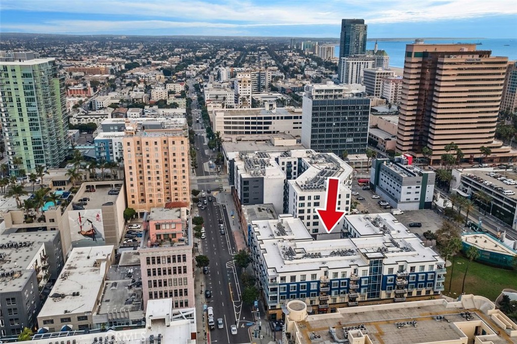 Long Beach, California, 90802, United States, 3 Bedrooms Bedrooms, ,3 BathroomsBathrooms,Residential,For Sale,2002105