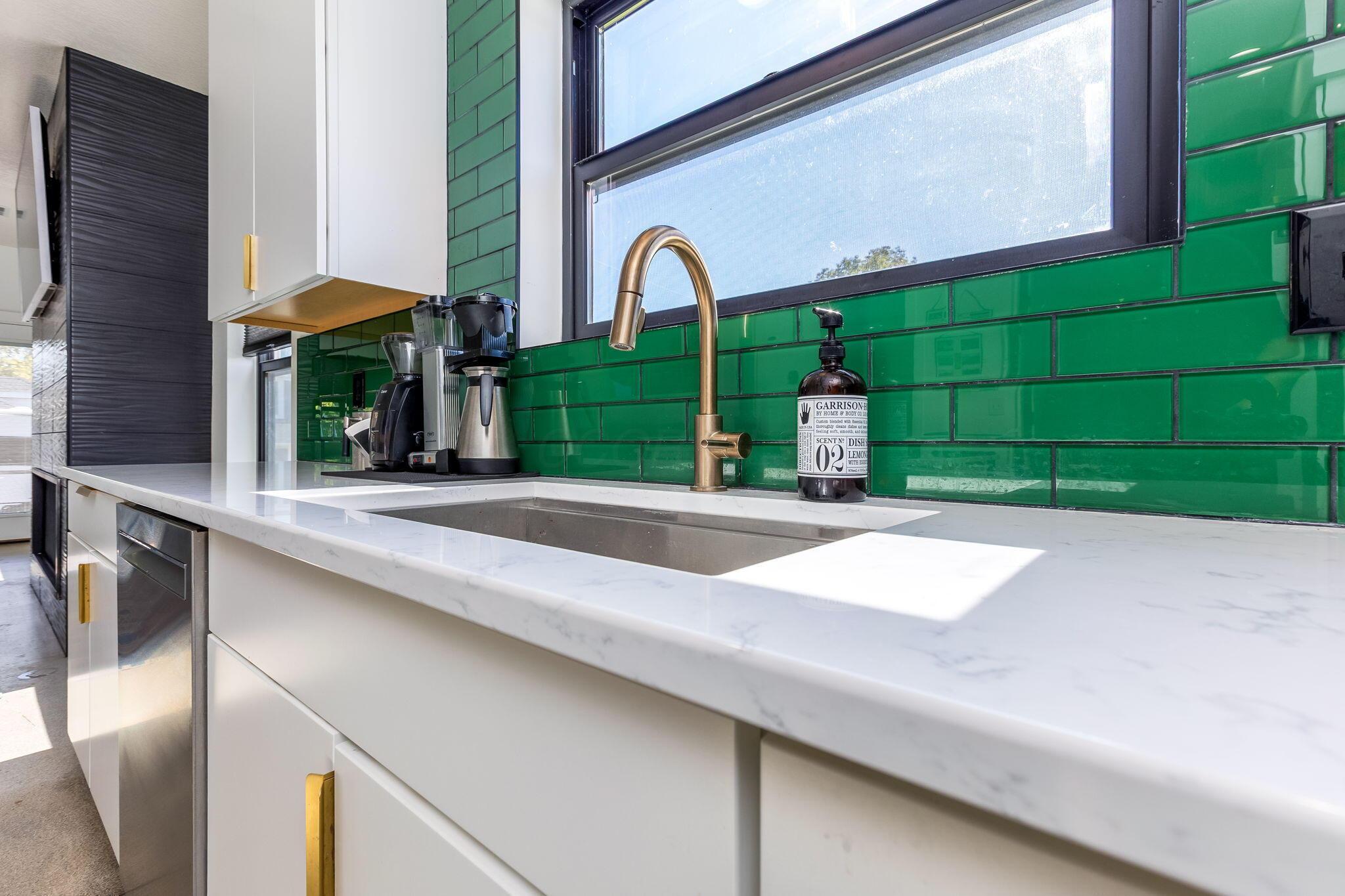 Buckeye Lake, Ohio, 43008, United States, 3 Bedrooms Bedrooms, ,3 BathroomsBathrooms,Residential,For Sale,1975089