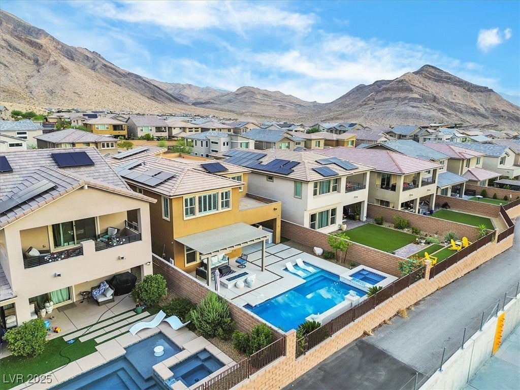 Las Vegas, Nevada, 89138, United States, 3 Bedrooms Bedrooms, ,3 BathroomsBathrooms,Residential,For Sale,1975491