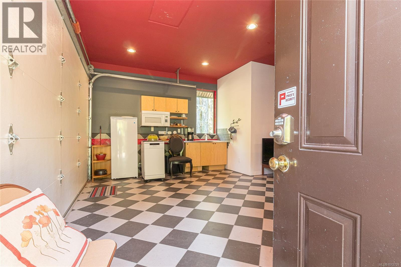 COBBLE HILL, British Columbia, V8H 0H2, CA, 3 Bedrooms Bedrooms, ,2 BathroomsBathrooms,Residential,For Sale,1951762