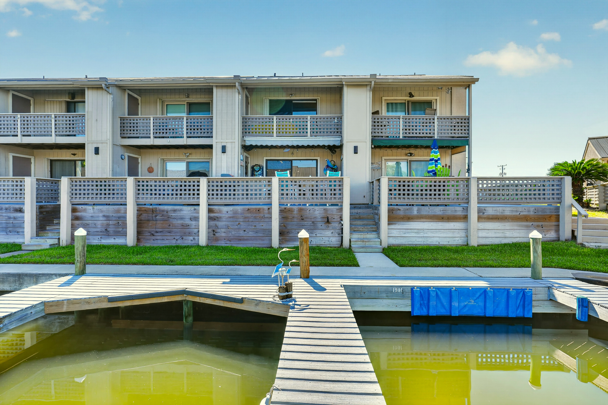  Waterfront Living at Its Best - 物件實景