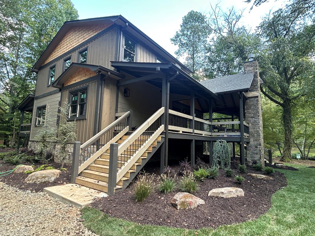 Mineral Bluff, Georgia, 30559, United States, 4 Bedrooms Bedrooms, ,5 BathroomsBathrooms,Residential,For Sale,1986837