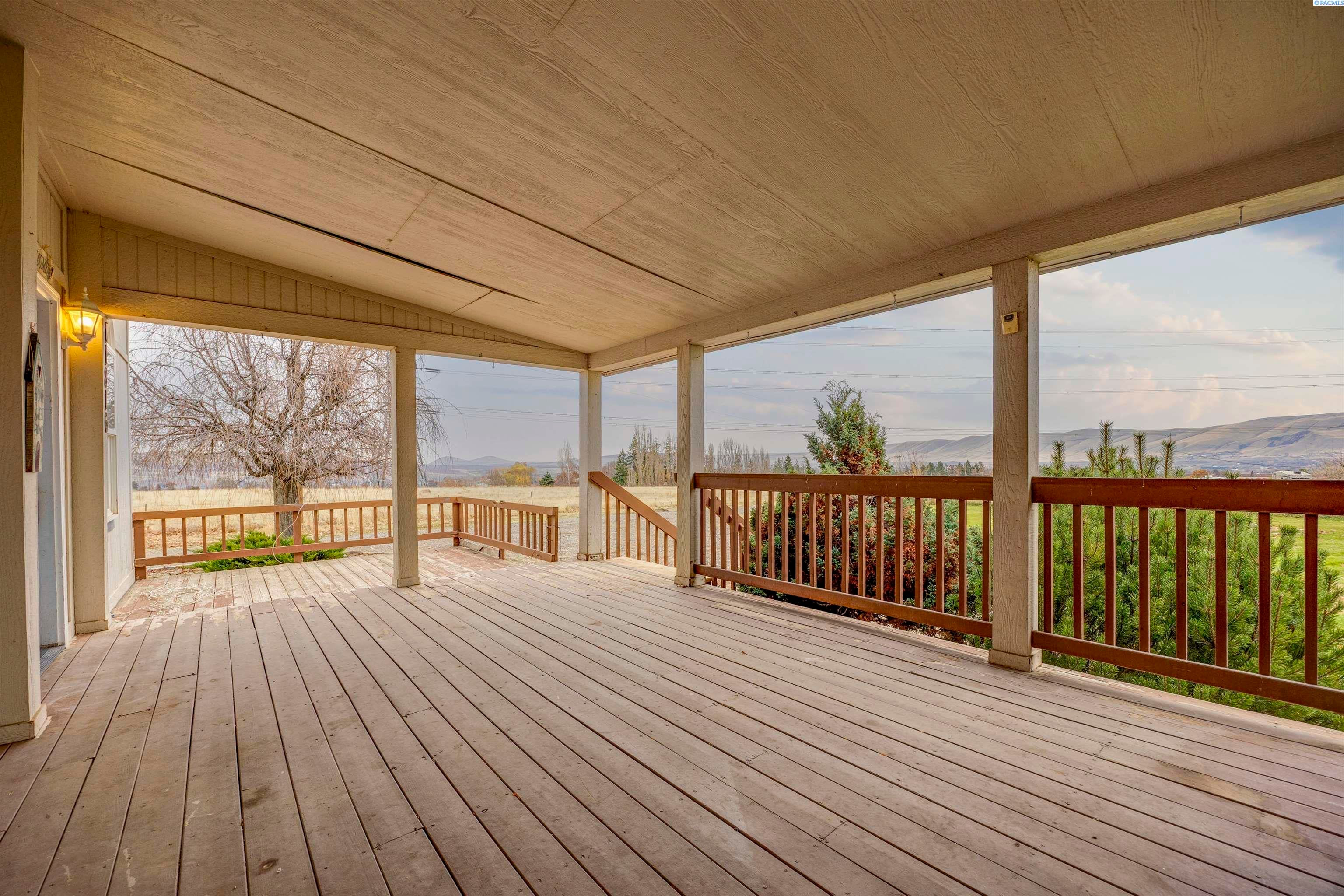 Benton City, Washington, 99320, United States, 3 Bedrooms Bedrooms, ,3 BathroomsBathrooms,Residential,For Sale,1998029