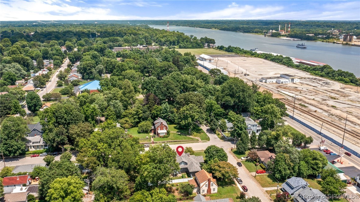 Jeffersonville, Indiana, 47130, United States, 4 Bedrooms Bedrooms, ,4 BathroomsBathrooms,Residential,For Sale,1897686