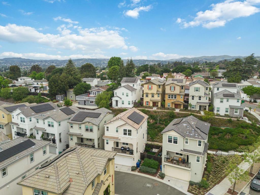 Hayward, California, 94541, United States, 3 Bedrooms Bedrooms, ,4 BathroomsBathrooms,Residential,For Sale,2032197