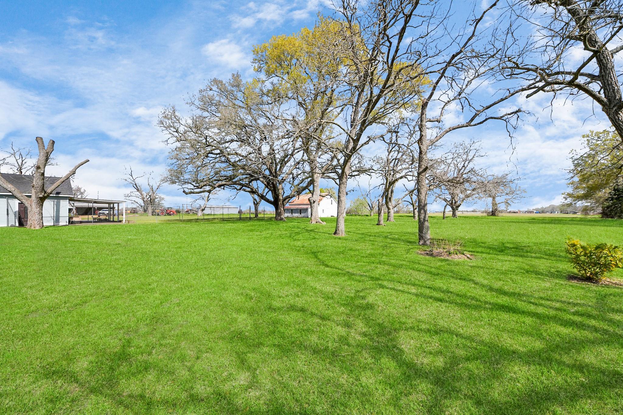 Wallis, Texas, 77485, United States, 3 Bedrooms Bedrooms, ,4 BathroomsBathrooms,Residential,For Sale,1928223