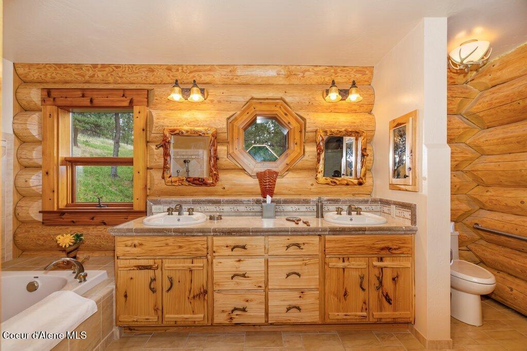 Coeur d'Alene, Idaho, 83814, United States, 4 Bedrooms Bedrooms, ,3 BathroomsBathrooms,Residential,For Sale,1981796