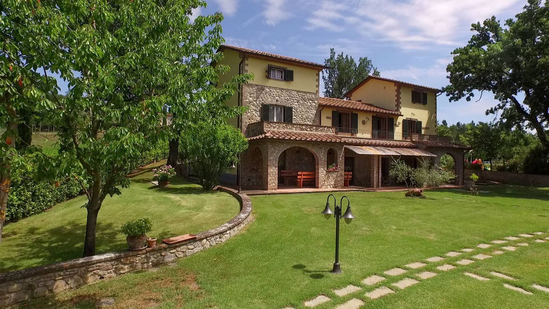 Citerna, Perugia, 06010, IT, 16 Bedrooms Bedrooms, ,16 BathroomsBathrooms,Residential,For Sale,1987896