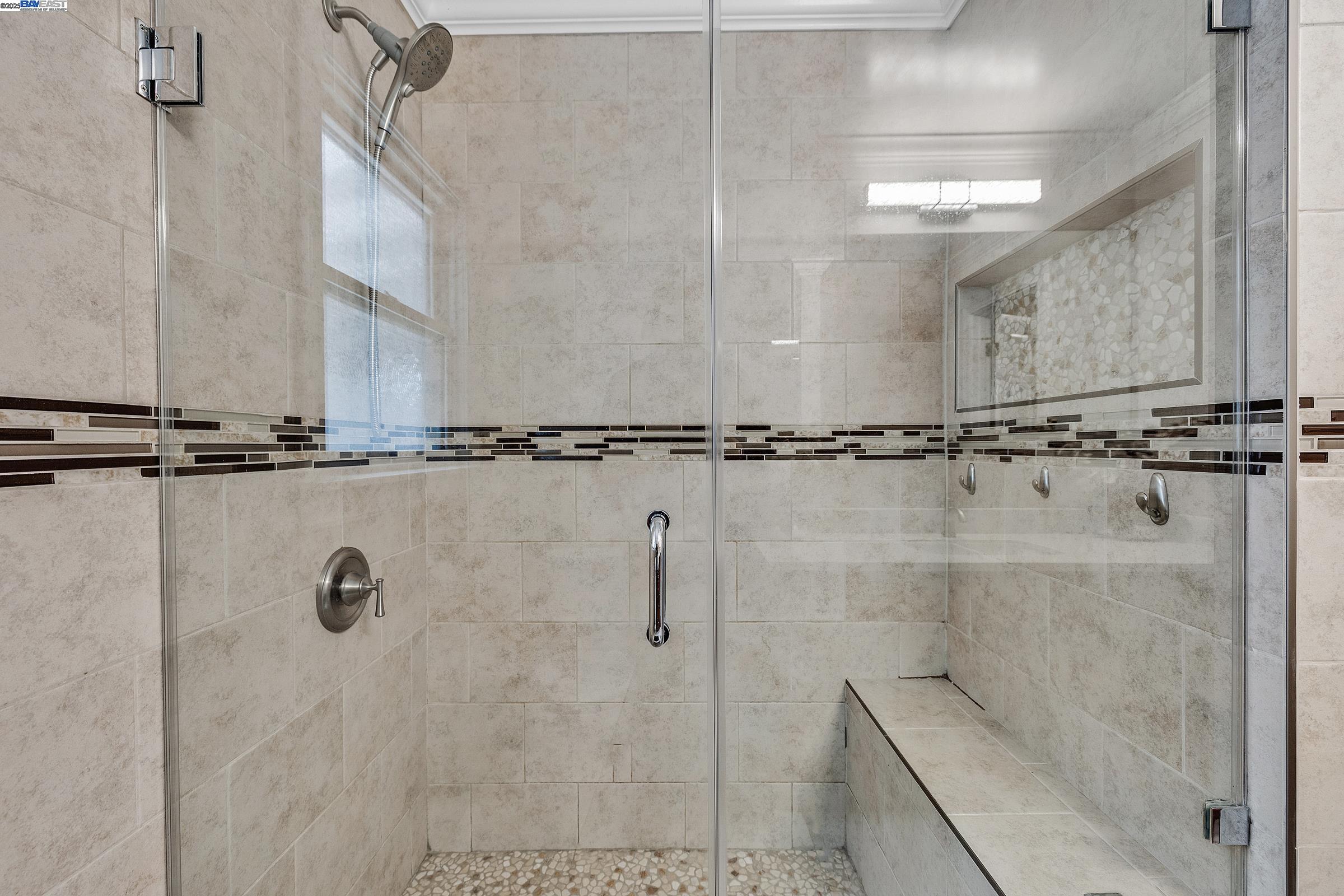 Oakland, California, 94605, United States, 4 Bedrooms Bedrooms, ,1 BathroomBathrooms,Residential,For Sale,1941828