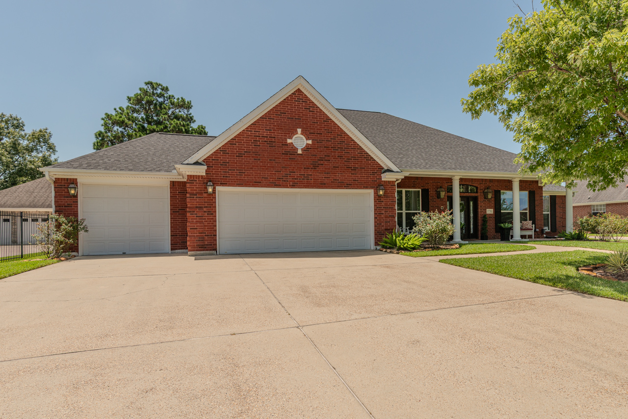 Beaumont, Texas, 77707, United States, 4 Bedrooms Bedrooms, ,Residential,For Sale,1941725