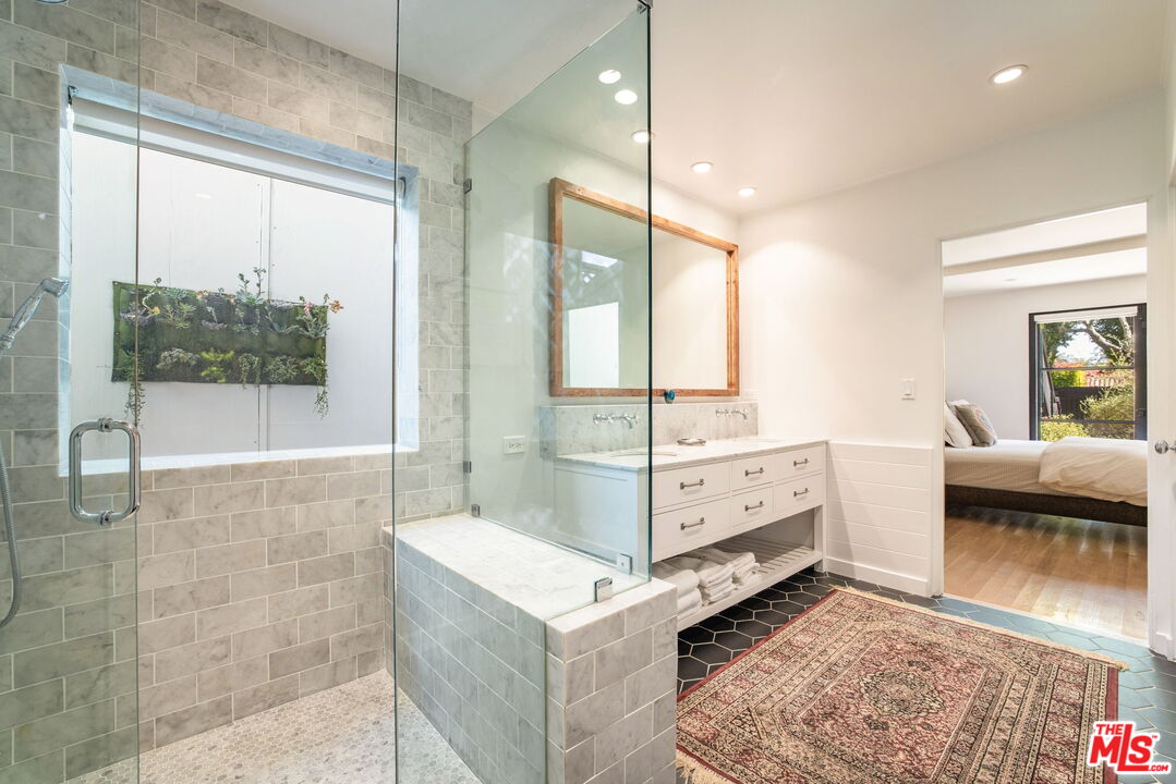 West Hollywood, California, 90048, United States, 3 Bedrooms Bedrooms, ,1 BathroomBathrooms,Residential,For Sale,1828298