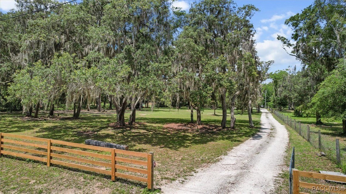Hernando, Florida, 34442, United States, 5 Bedrooms Bedrooms, ,3 BathroomsBathrooms,Residential,For Sale,1869727