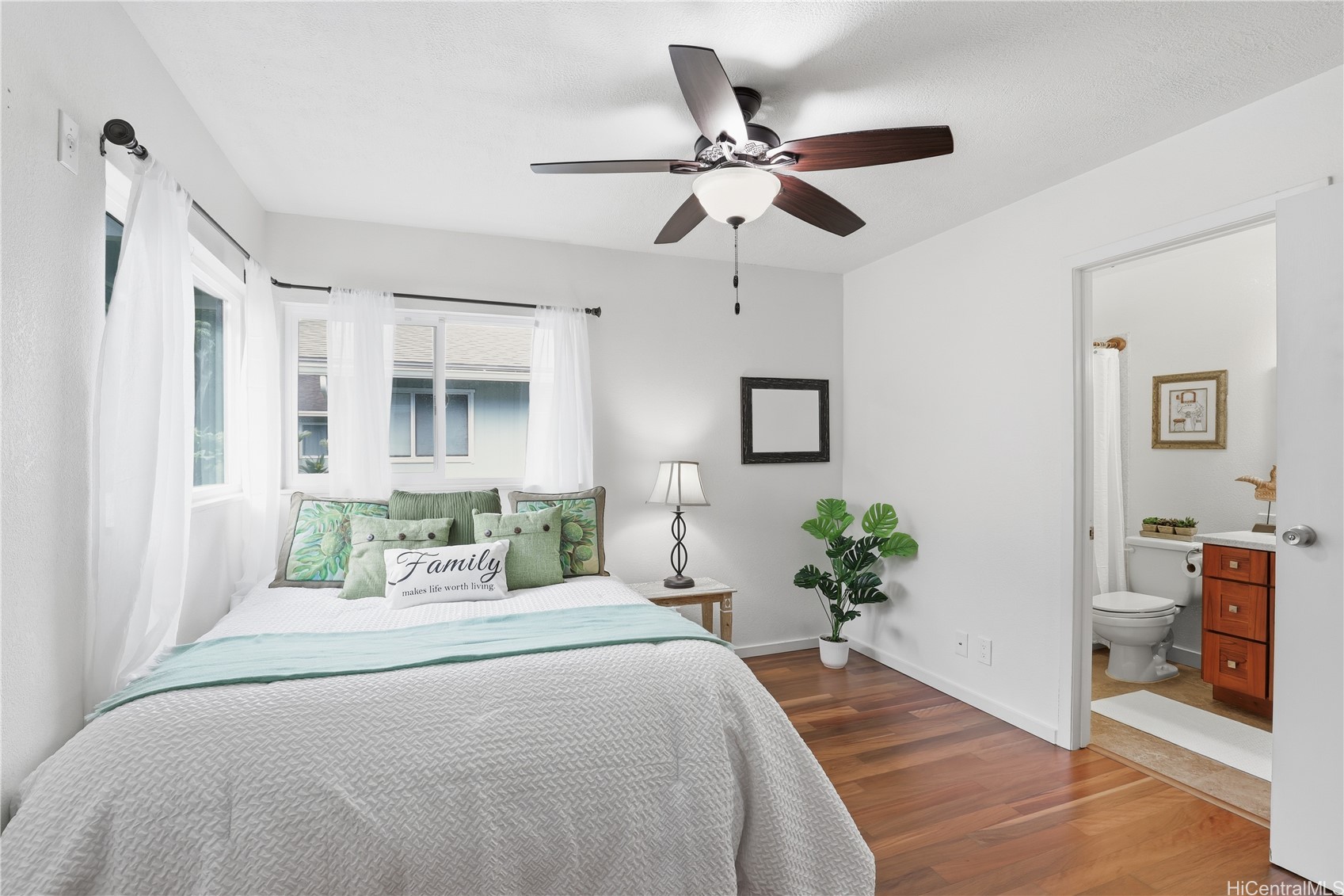 Kaneohe, Hawaii, 96744, United States, 3 Bedrooms Bedrooms, ,2 BathroomsBathrooms,Residential,For Sale,1988177