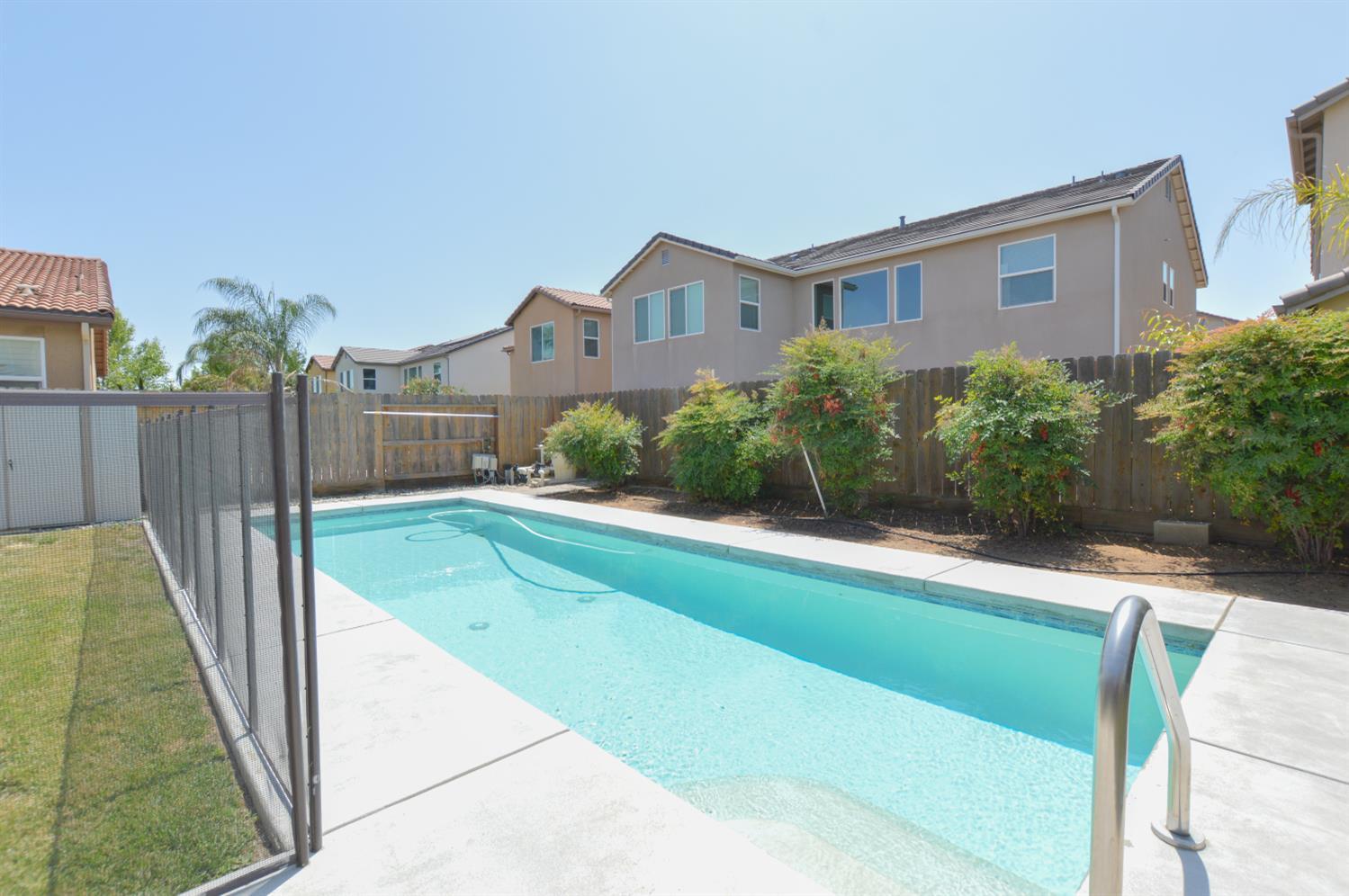 Clovis, California, 93619, United States, 4 Bedrooms Bedrooms, ,2 BathroomsBathrooms,Residential,For Sale,1873702