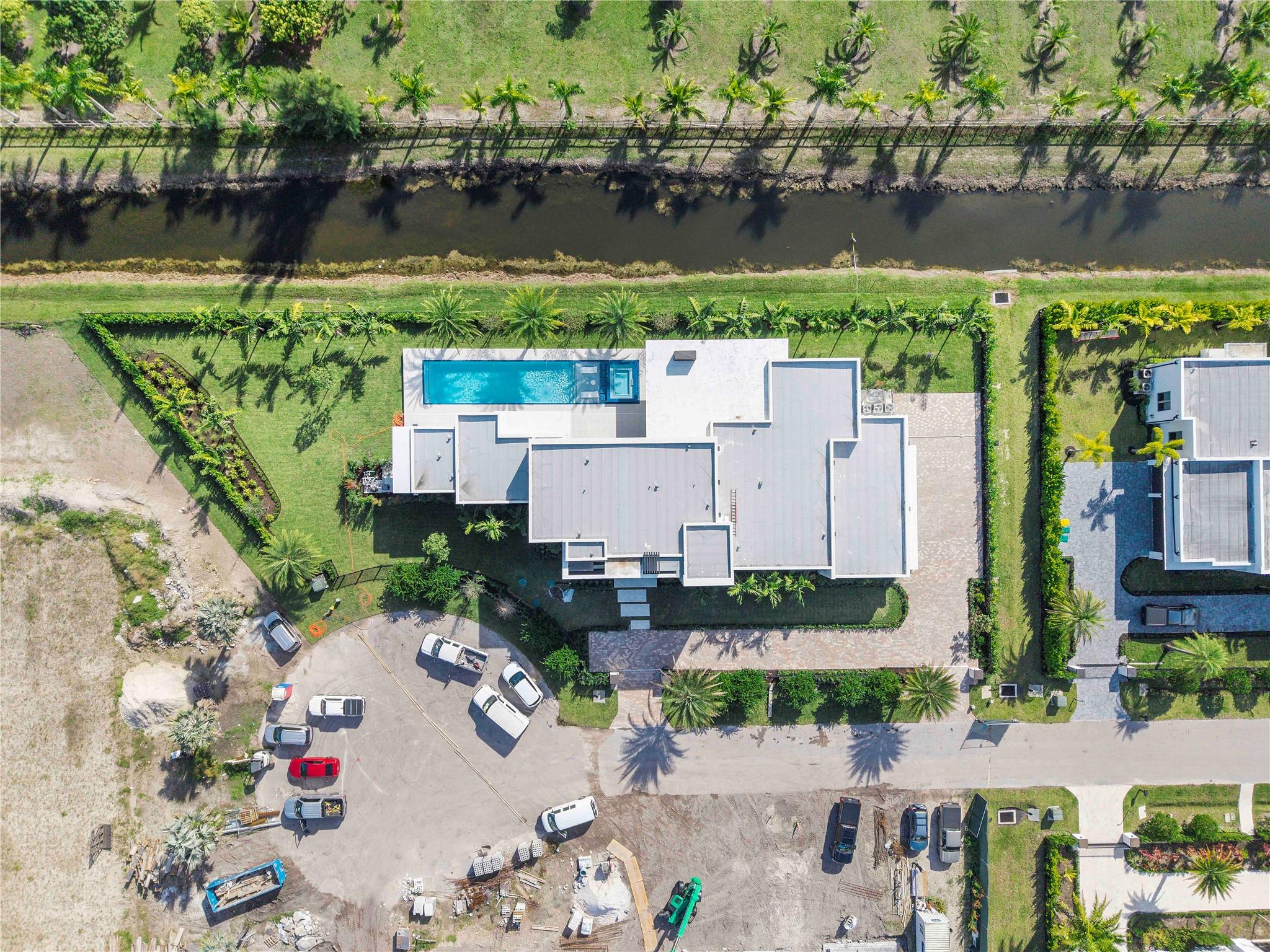 Plantation, Florida, 33323, United States, 6 Bedrooms Bedrooms, ,8 BathroomsBathrooms,Residential,For Sale,1984384